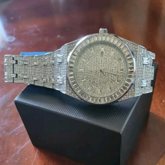 Mens Full Covered Iced Out Round & Baguette Bling Simulated Diamond Quartz Watch - Picture 10 of 13